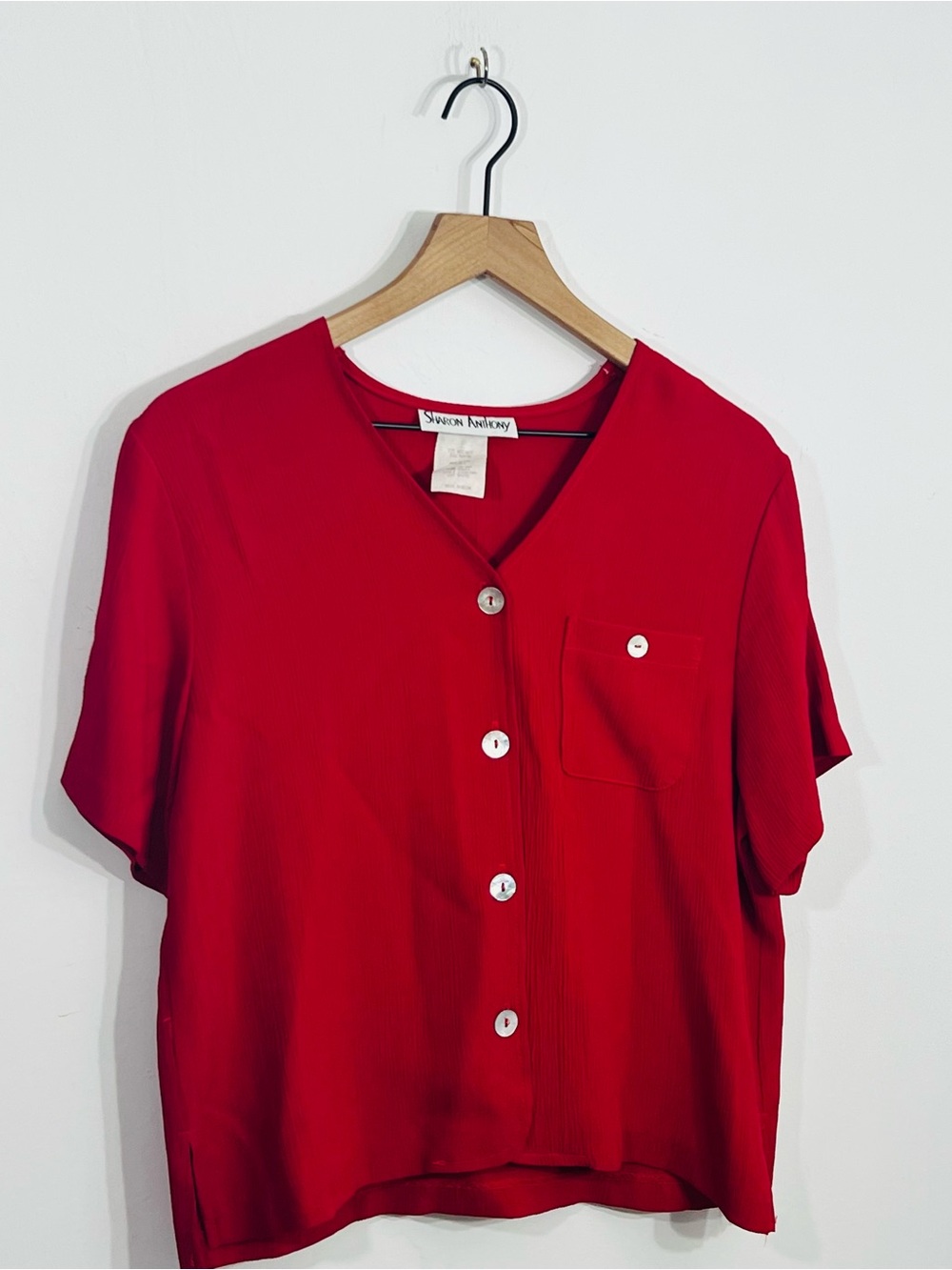 Sharon Anthony Boxy Breathable Short Sleeve V Neck Button Front Casual Red Top M